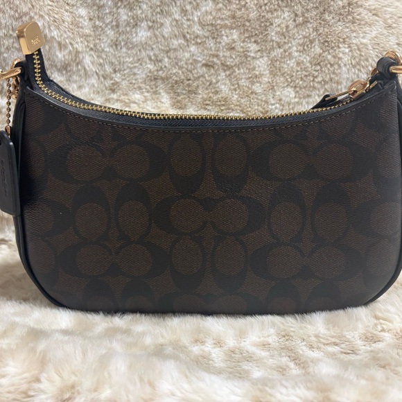 Coach Dark Brown Signature Shoulder Bag with Gold Hardware - Picture 4 of 5